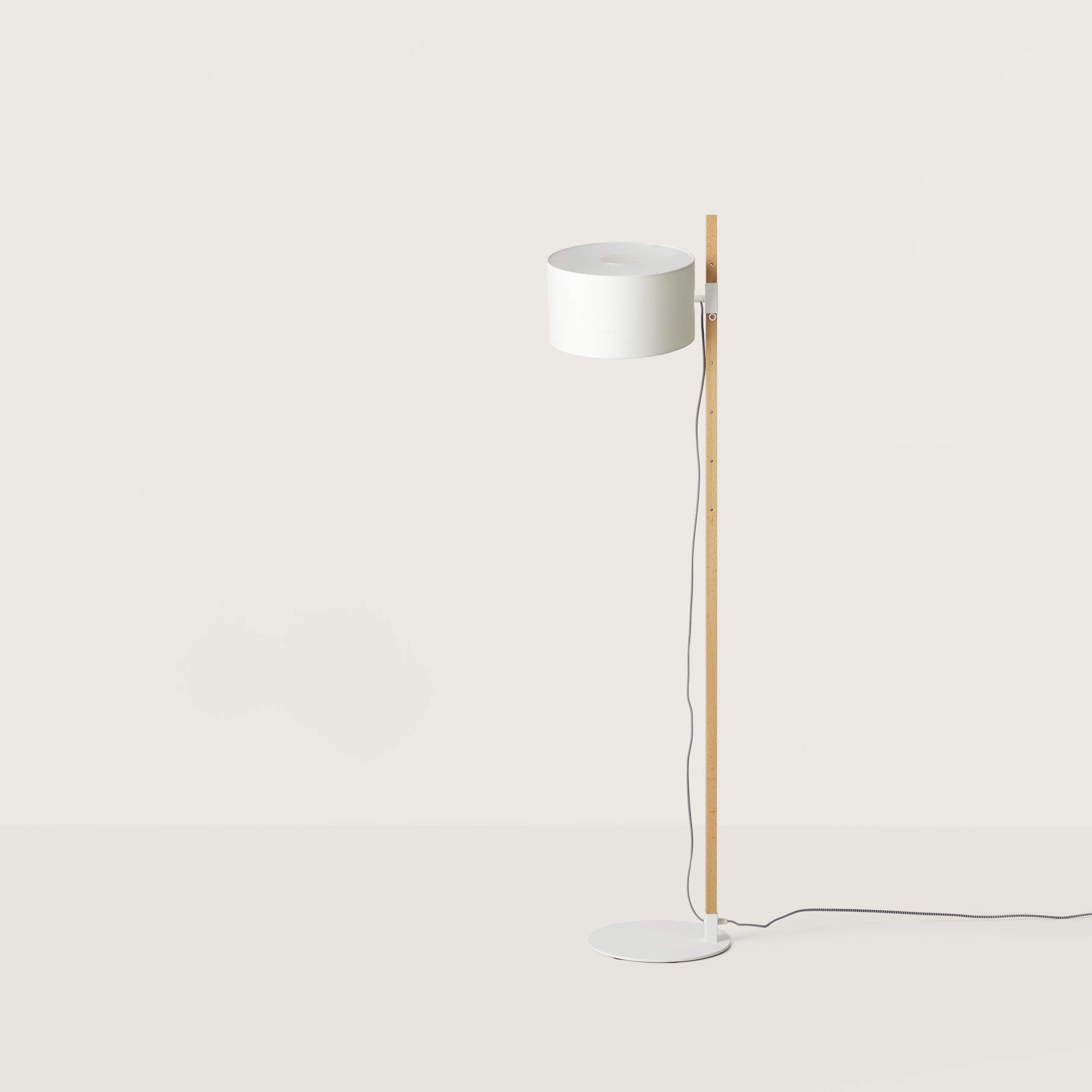RIU Floor Lamp by Aromas - Image 2
