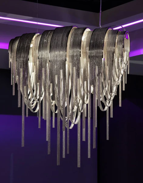 VOLVER Small Linear Chandelier by Terzani